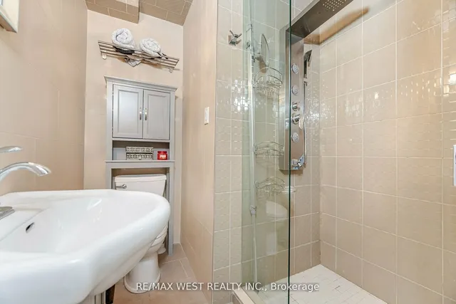 Additional property image - 12 Gordon Park Dr