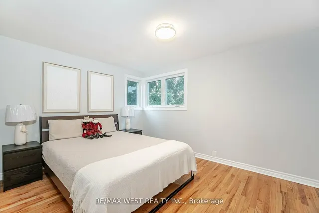 Additional property image - 12 Gordon Park Dr
