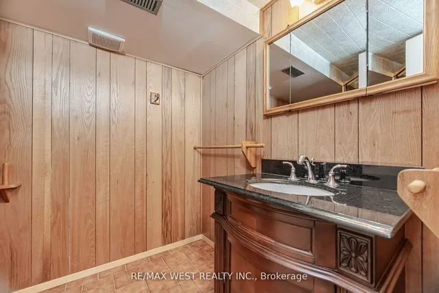 Additional property image - 12 Gordon Park Dr