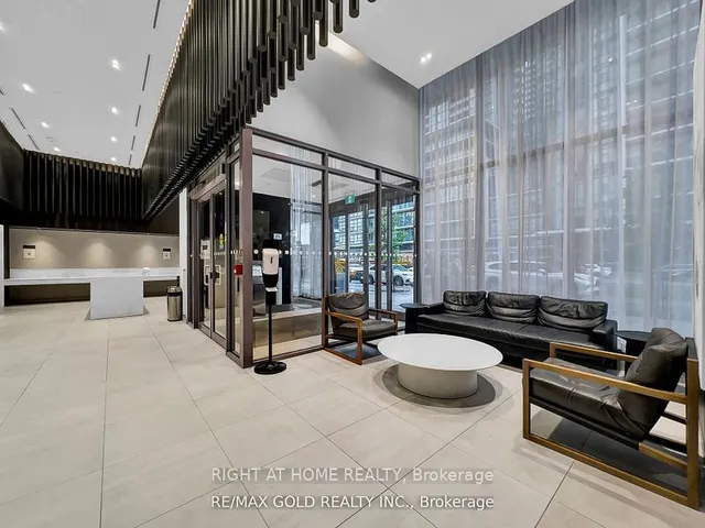 4065 Confederation Pkwy #1008, Mississauga 3