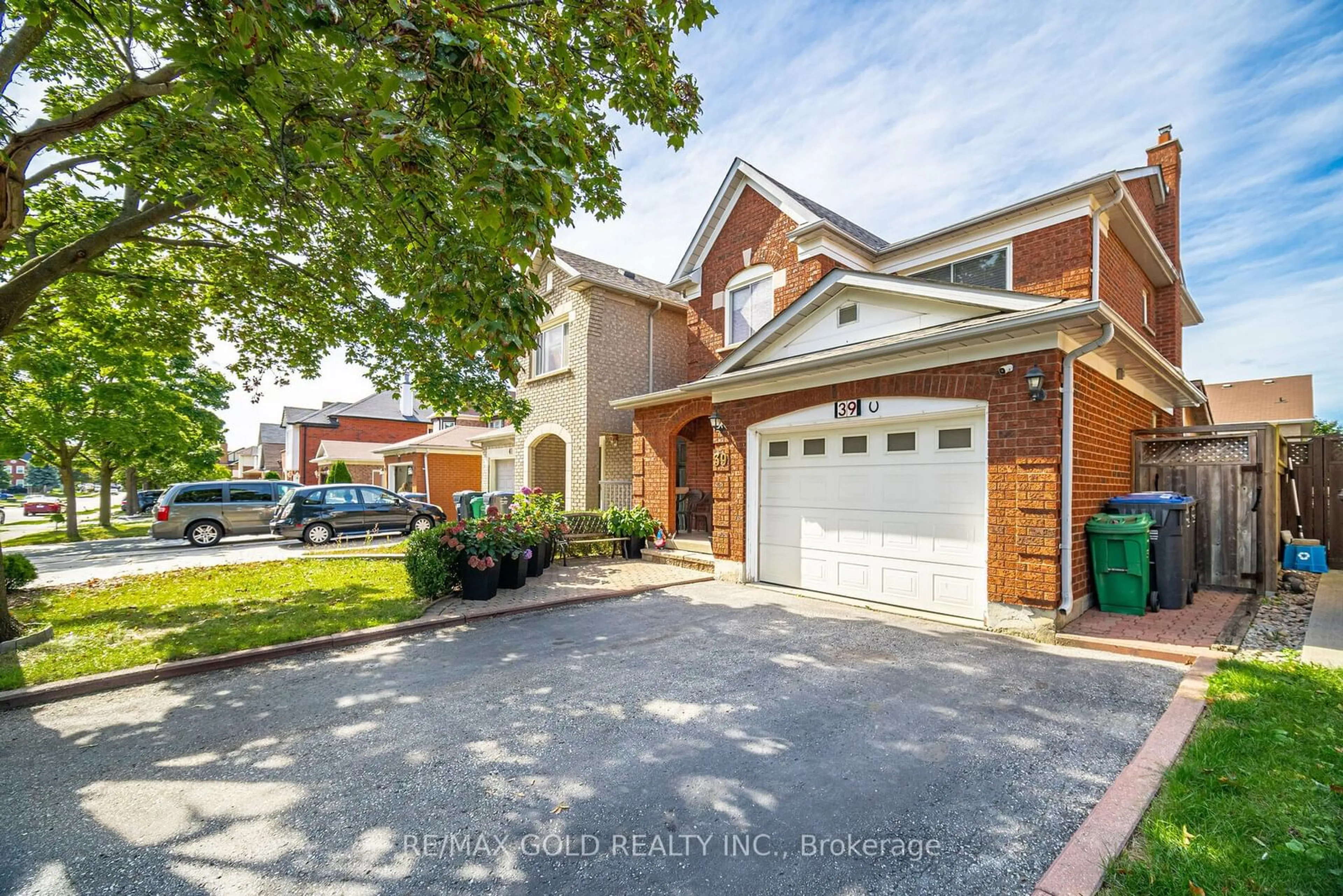 Home with brick exterior material, street for 39 Horned Owl Dr, Brampton Ontario L6R 1C6