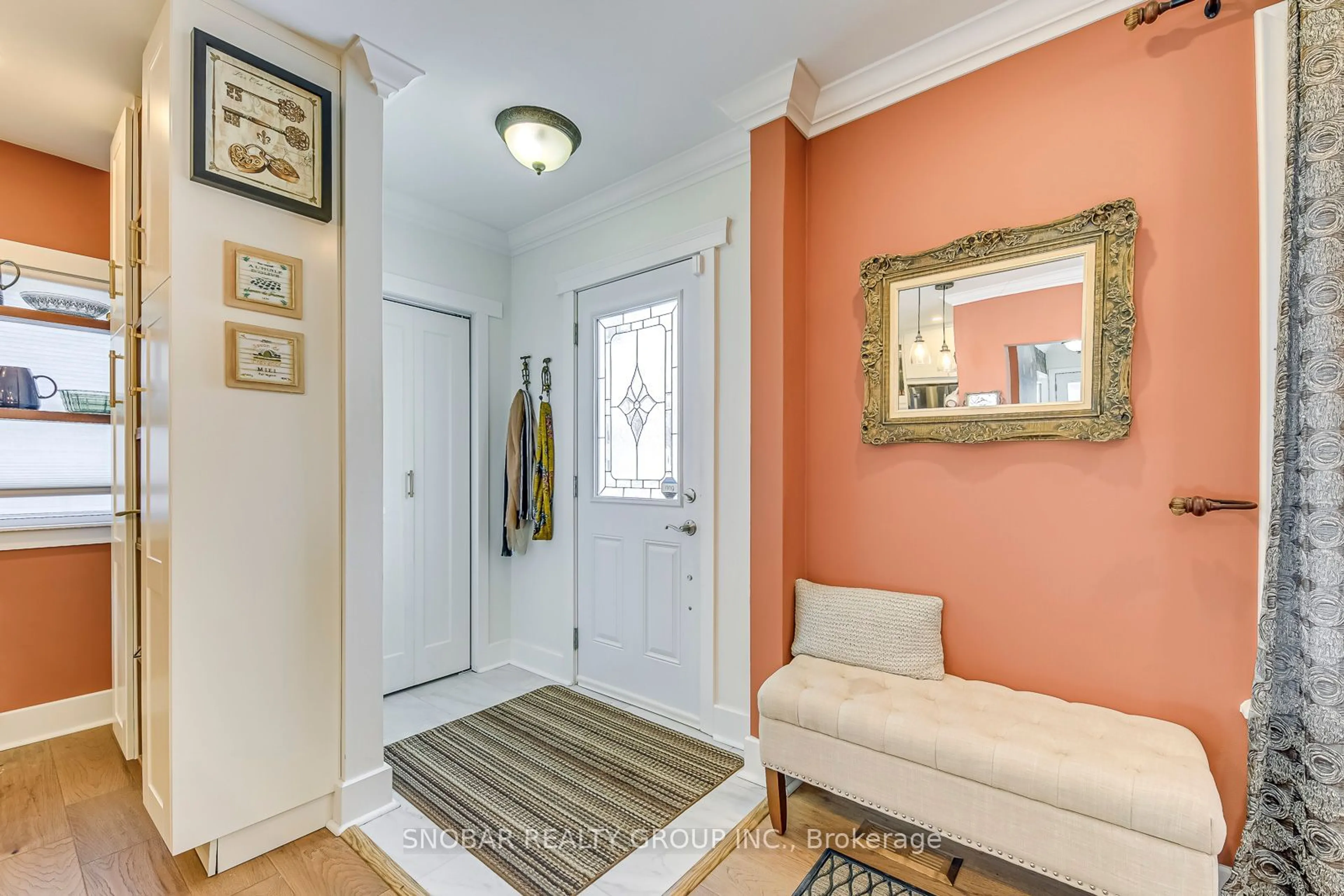 Indoor entryway for 114 Clearbrooke Circ, Toronto Ontario M9W 2E8