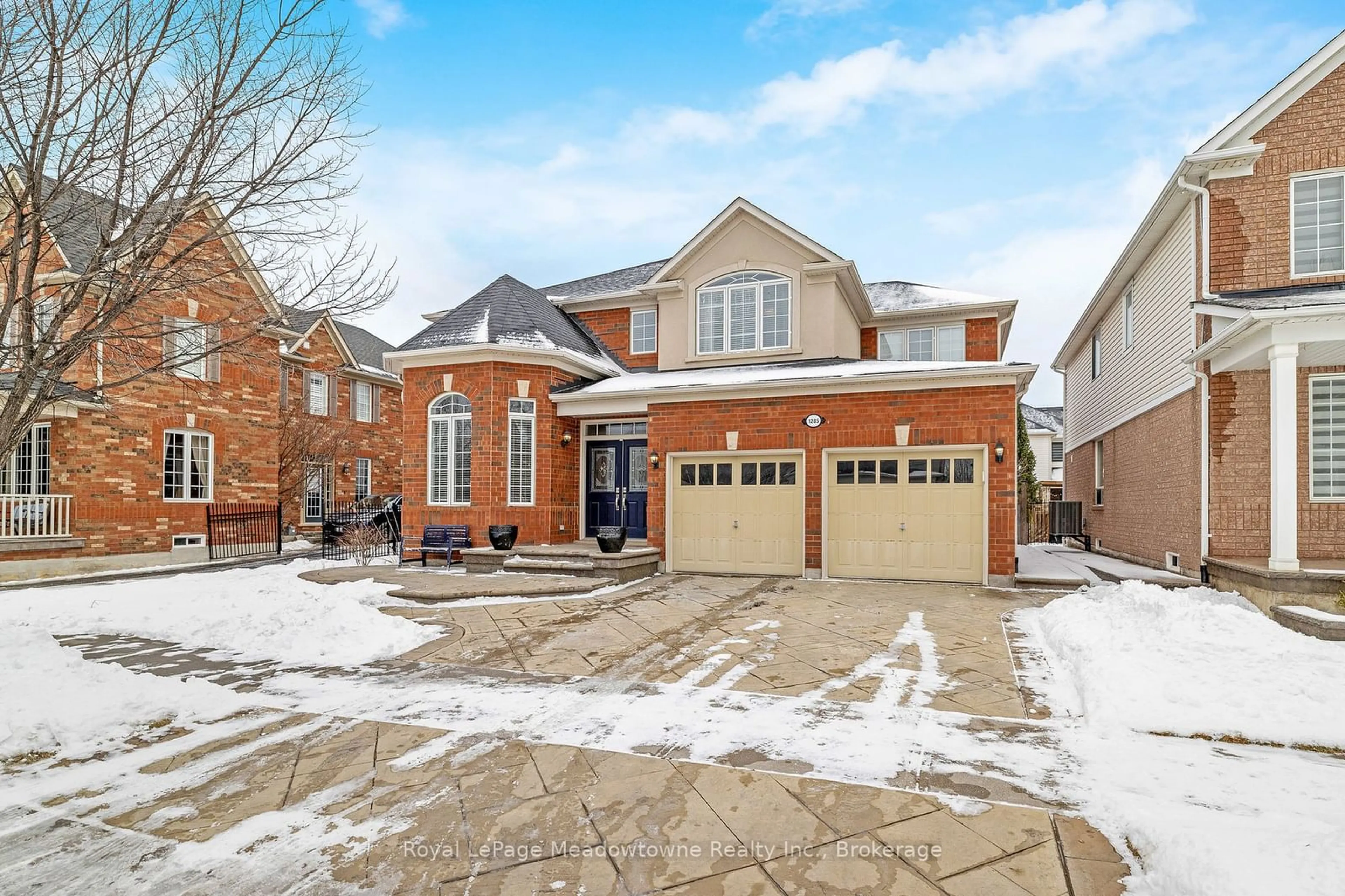 Home with brick exterior material, street for 1285 Christie Circ, Milton Ontario L9T 6V4