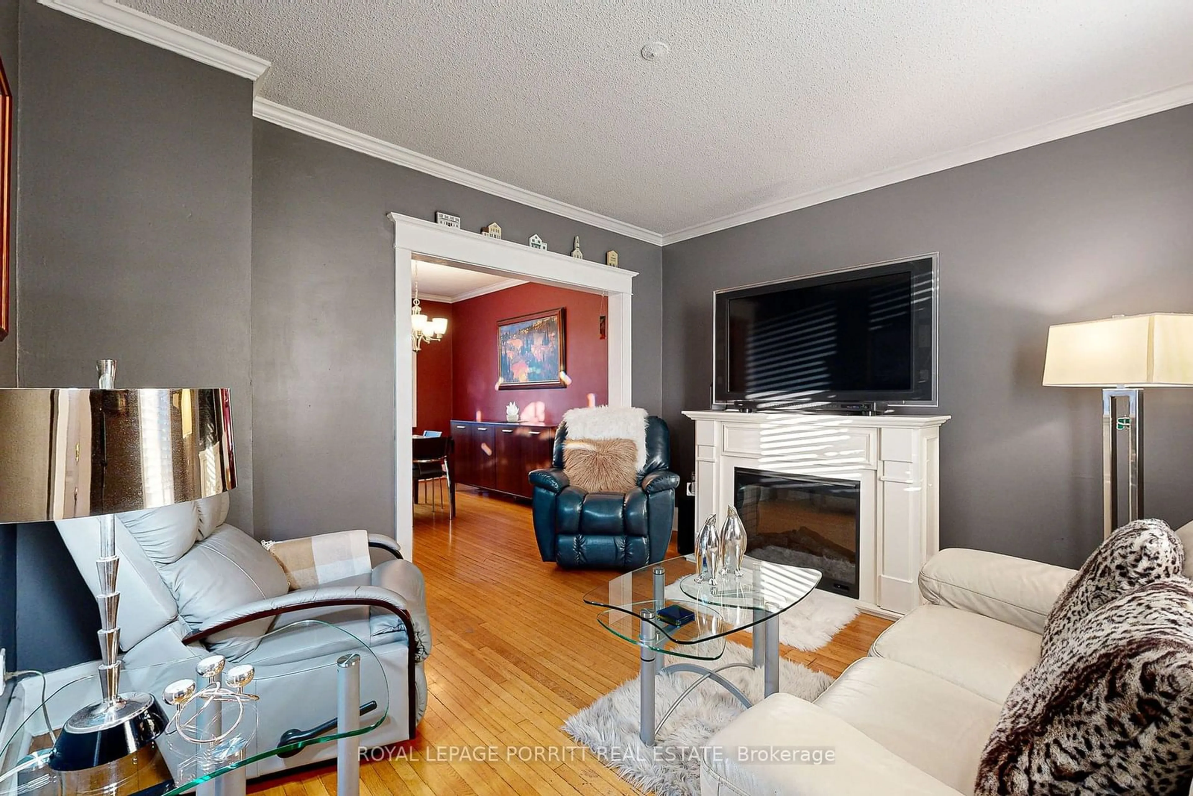 Living room with furniture, unknown for 112 Fifth St, Toronto Ontario M8V 2Z3