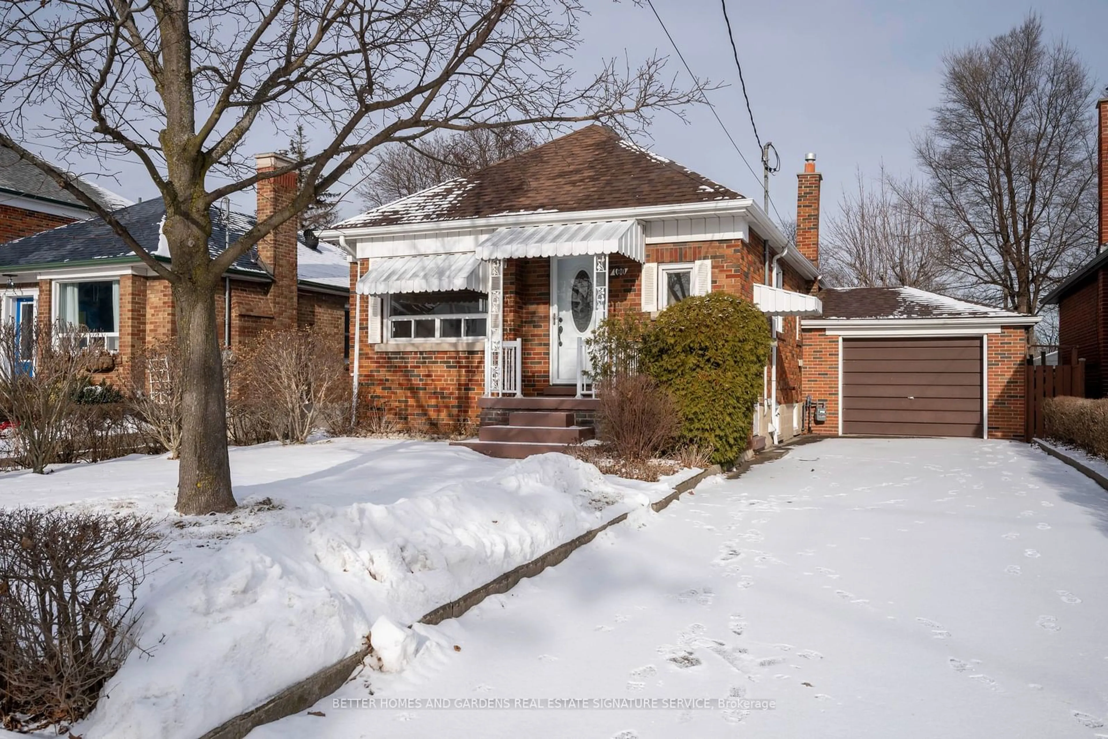 Home with brick exterior material, street for 100 Ellins Ave, Toronto Ontario M6N 2A9