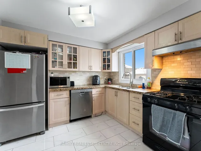 Additional image 28 of 7196 Delmonte Cres