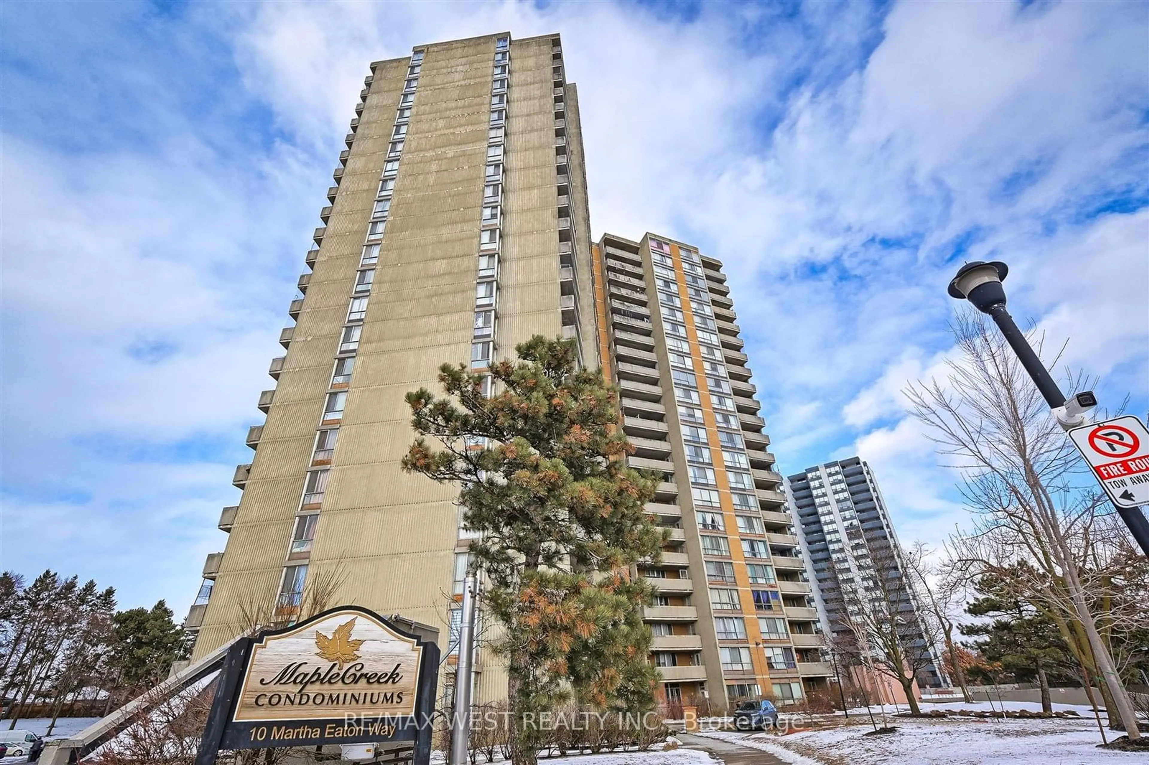 Unknown for 10 Martha Eaton Way #1801, Toronto Ontario M6M 5B3