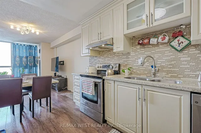 Additional property image - 10 Martha Eaton Way Unit 1801