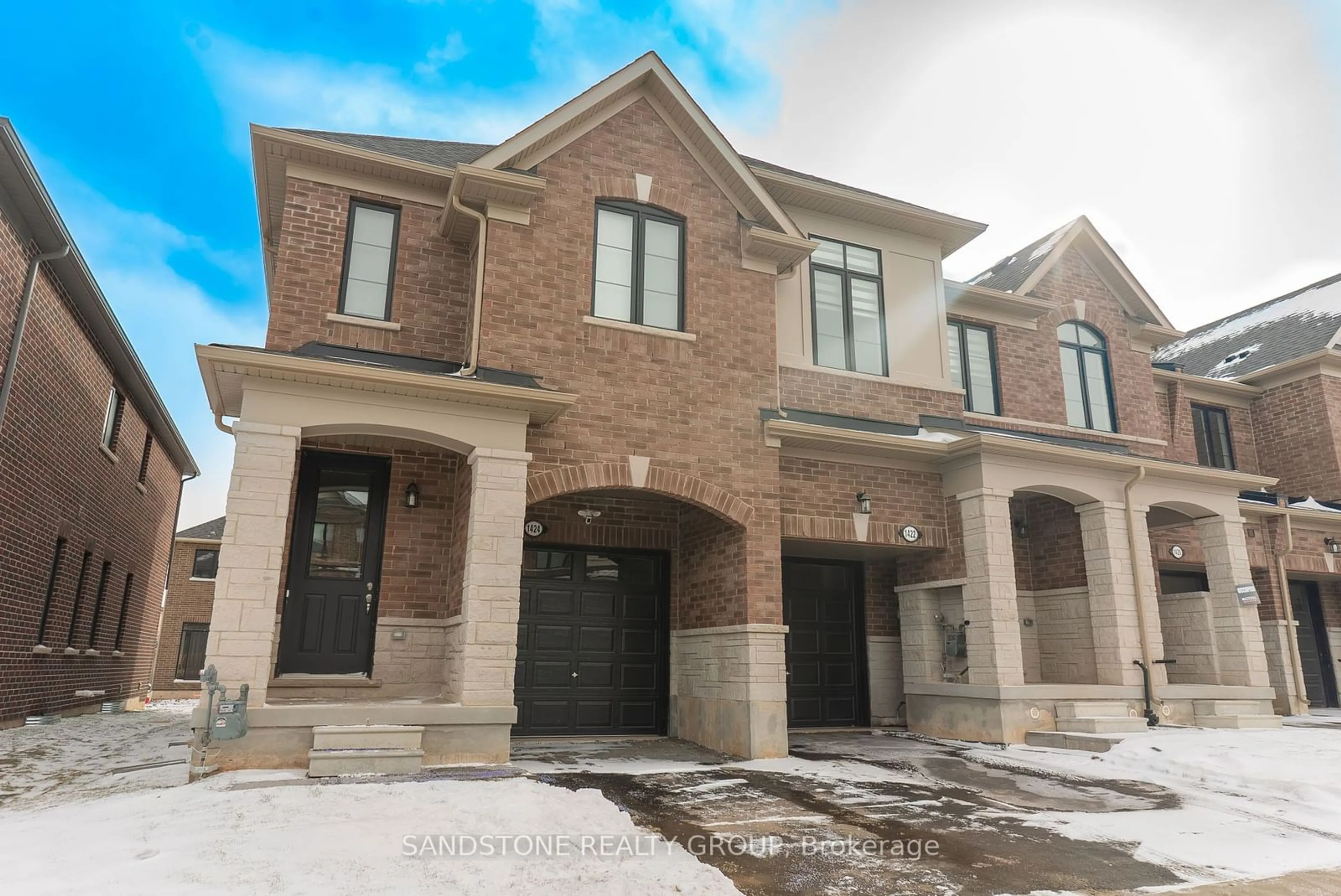 Home with brick exterior material, street for 1424 Almonte Dr, Burlington Ontario L7P 0V8