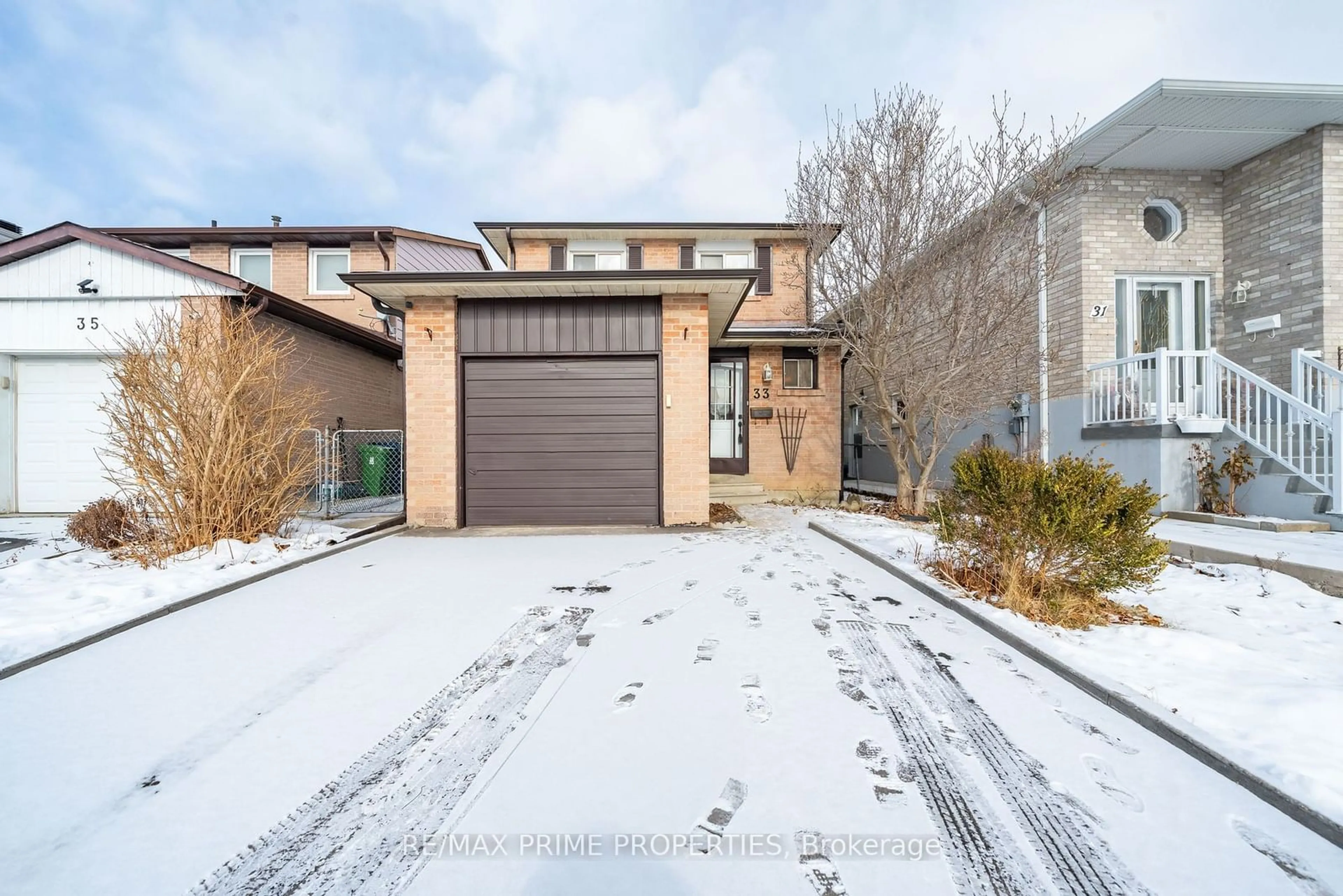 Home with brick exterior material, street for 33 Cathy  Jean Cres, Toronto Ontario M9V 4T2