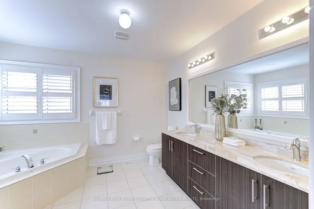 Additional property image - 29 Ladbrook Cres