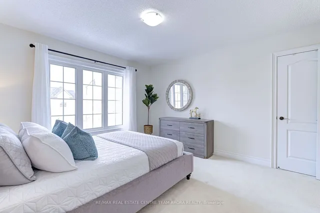 Additional property image - 29 Ladbrook Cres