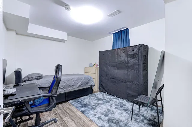 Additional property image - 29 Ladbrook Cres