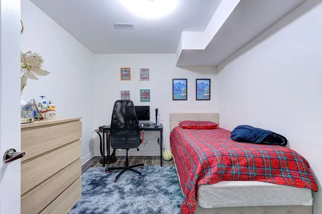 Additional property image - 29 Ladbrook Cres