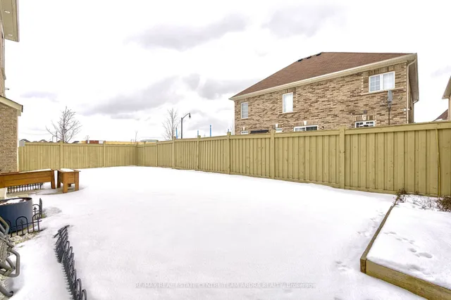 Additional property image - 29 Ladbrook Cres