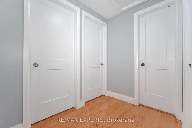 Additional property image - 9 Grand River Crt