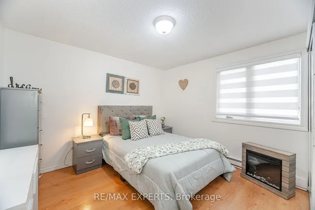 Additional property image - 9 Grand River Crt