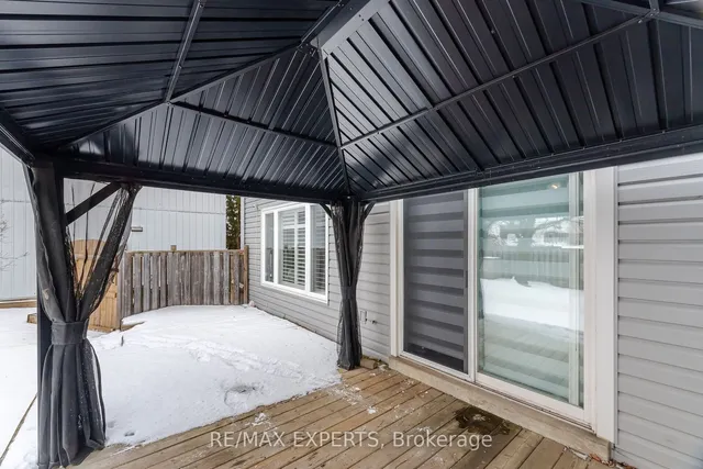 Additional property image - 9 Grand River Crt