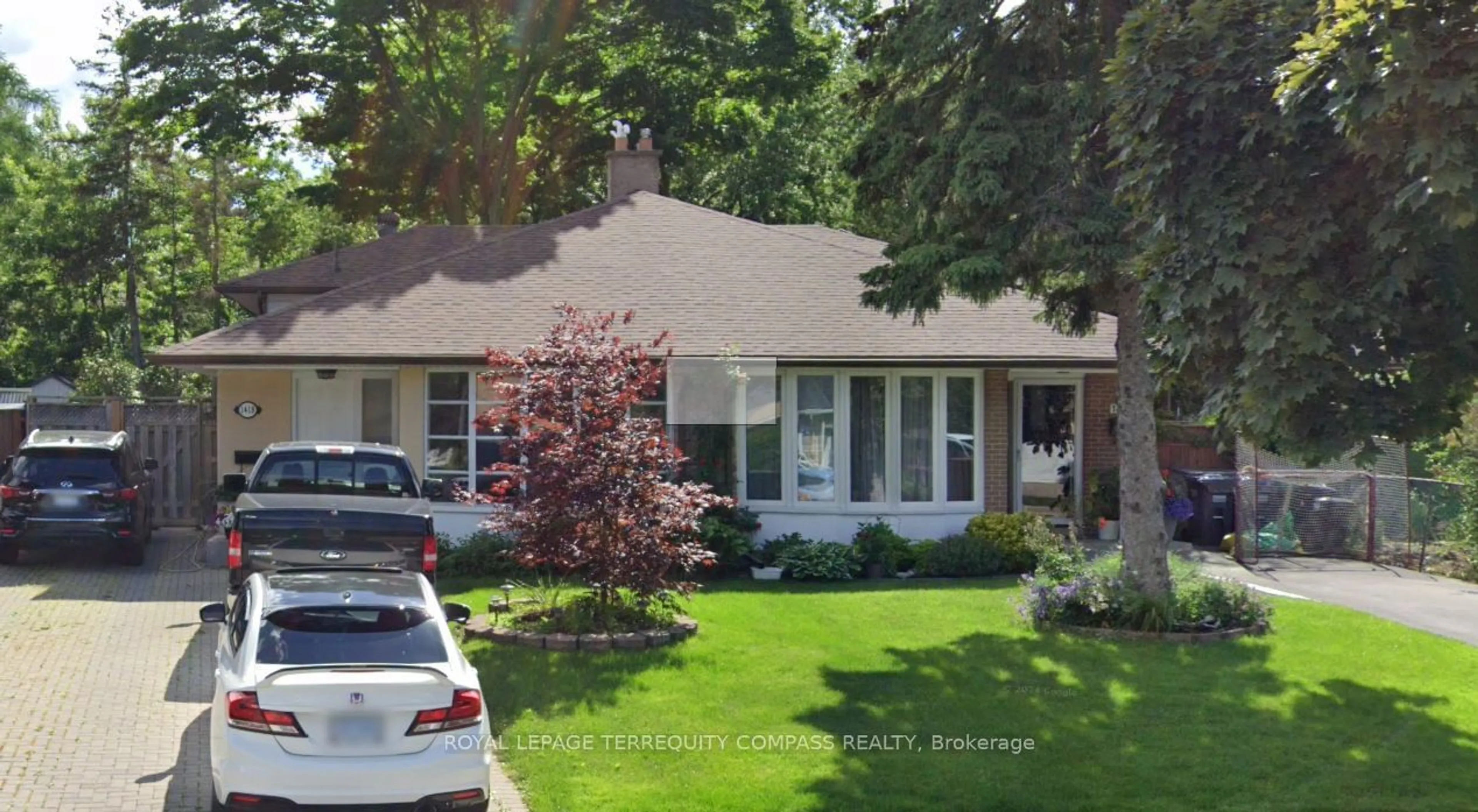 Home with vinyl exterior material, street for 1418 Buckby Rd, Mississauga Ontario L5J 3W8