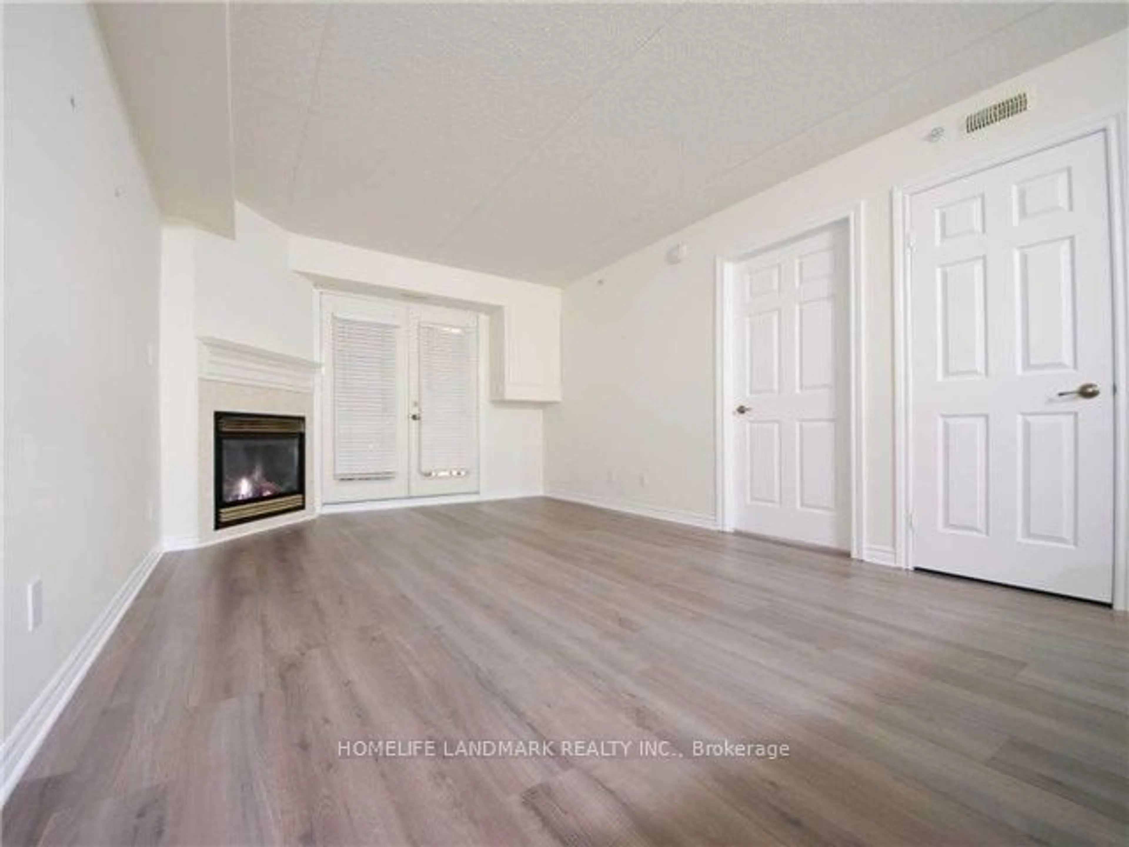 A pic of a room for 1440 Bishops Gate #304, Oakville Ontario L6M 4M9