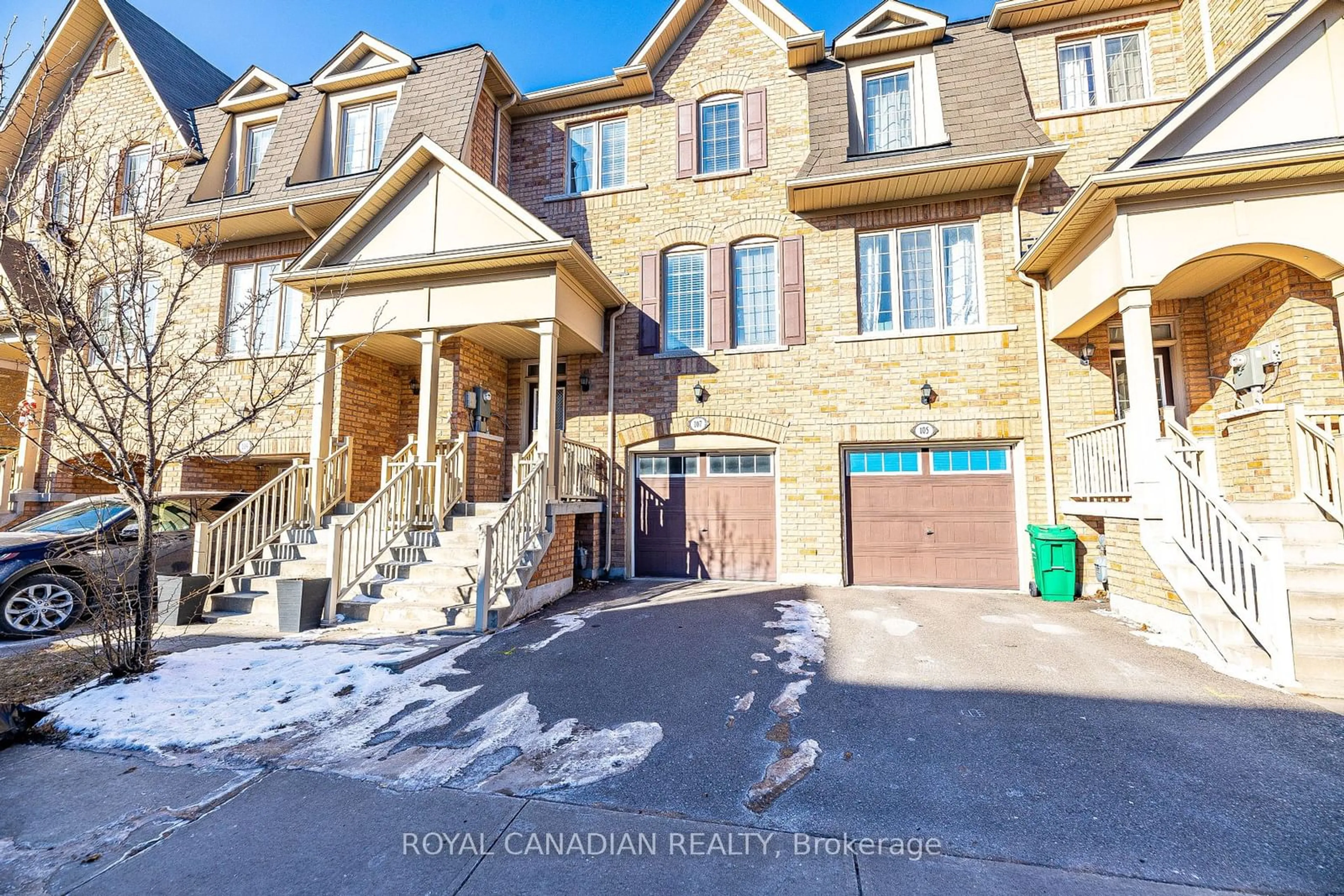 A pic from outside/outdoor area/front of a property/back of a property/a pic from drone, street for 107 Sea Drifter Cres, Brampton Ontario L6P 4B1