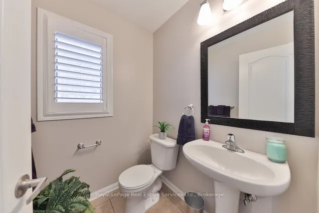 Additional property image - 395 Dymott Ave
