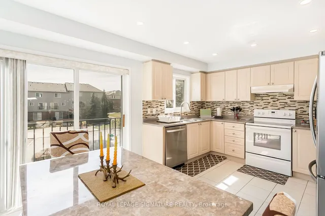 Additional property image - 4950 Albina Way Unit 40