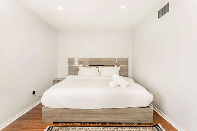 Additional property image - 4950 Albina Way Unit 40