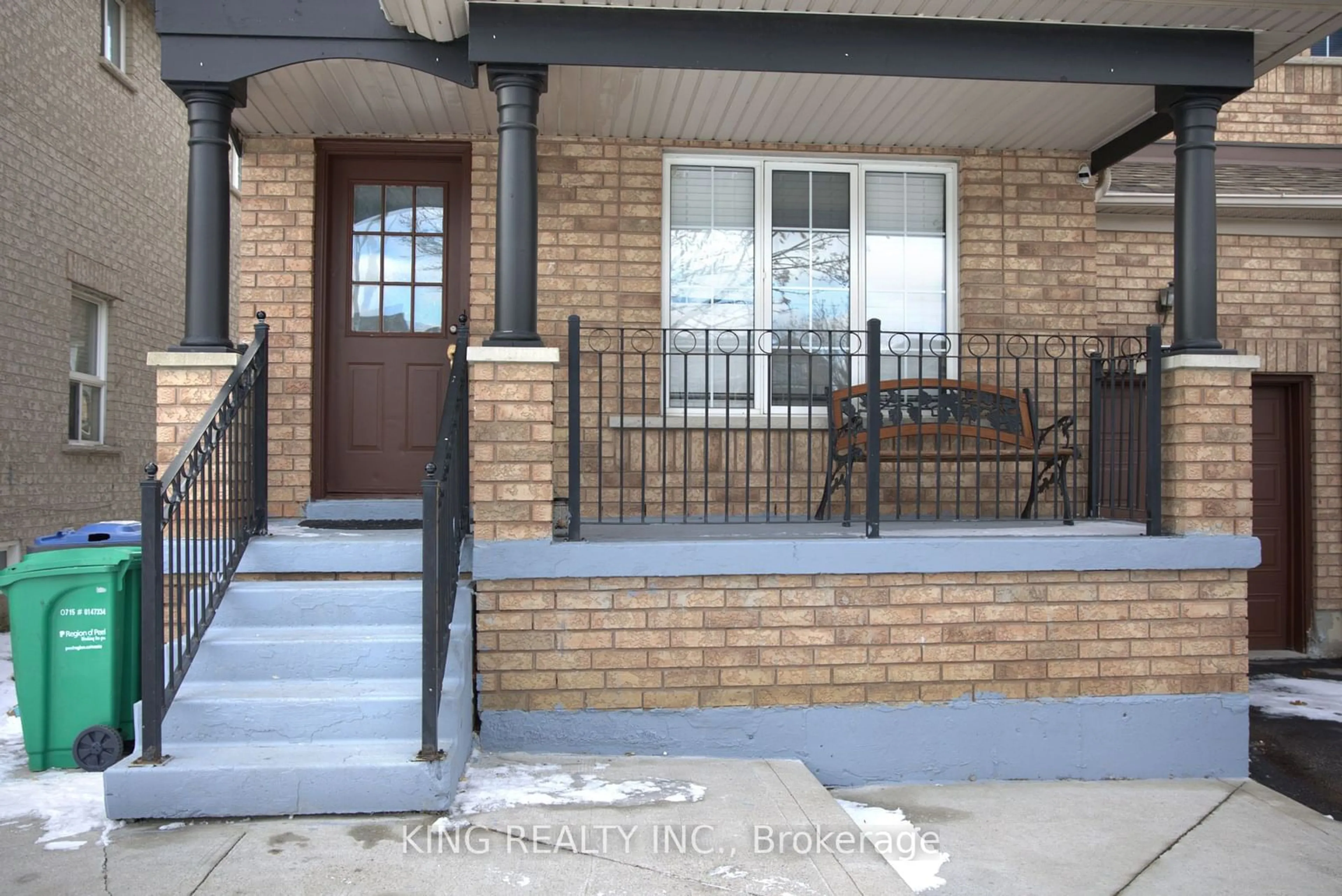 Home with brick exterior material, street for 40 Starfish Crt, Brampton Ontario L6R 2R5