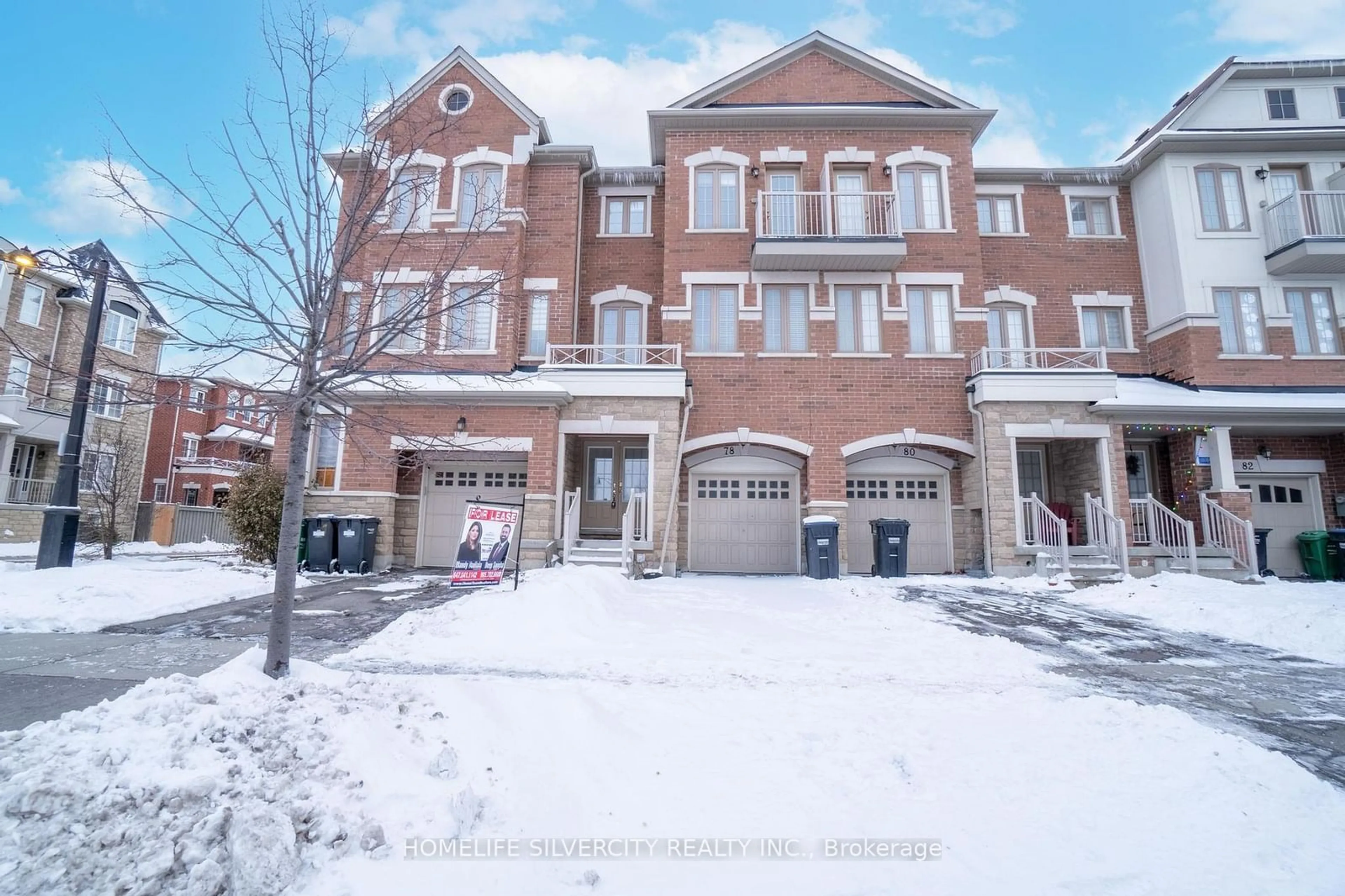 A pic from outside/outdoor area/front of a property/back of a property/a pic from drone, street for 78 New Pines Tr, Brampton Ontario L6Z 0B4