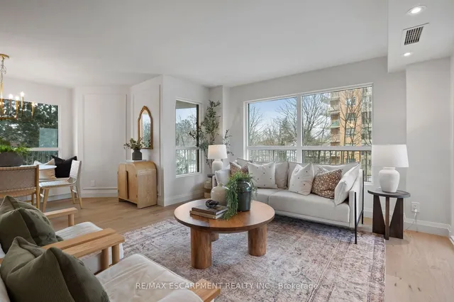 Additional property image - 2190 Lakeshore Rd Unit 403
