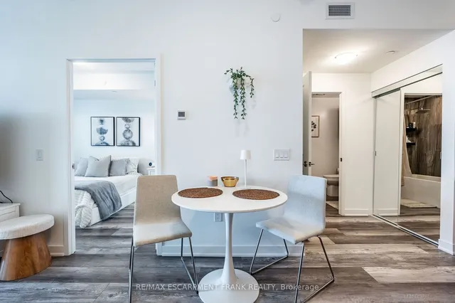Additional property image - 2007 James St Unit 1305