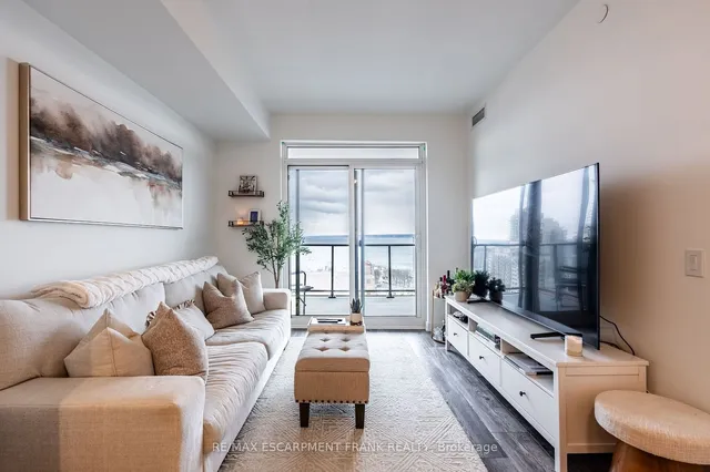 Additional property image - 2007 James St Unit 1305