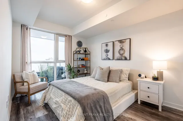 Additional property image - 2007 James St Unit 1305