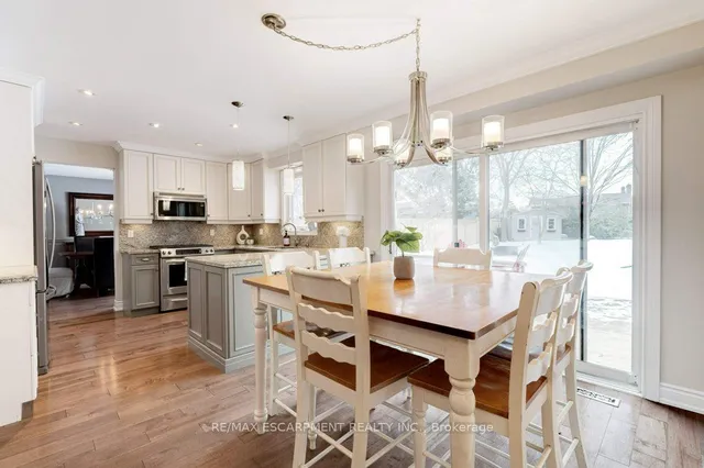 Additional property image - 2174 Belgrave Crt