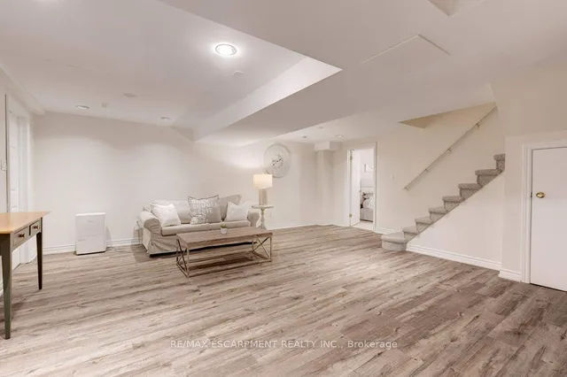 Additional property image - 2174 Belgrave Crt