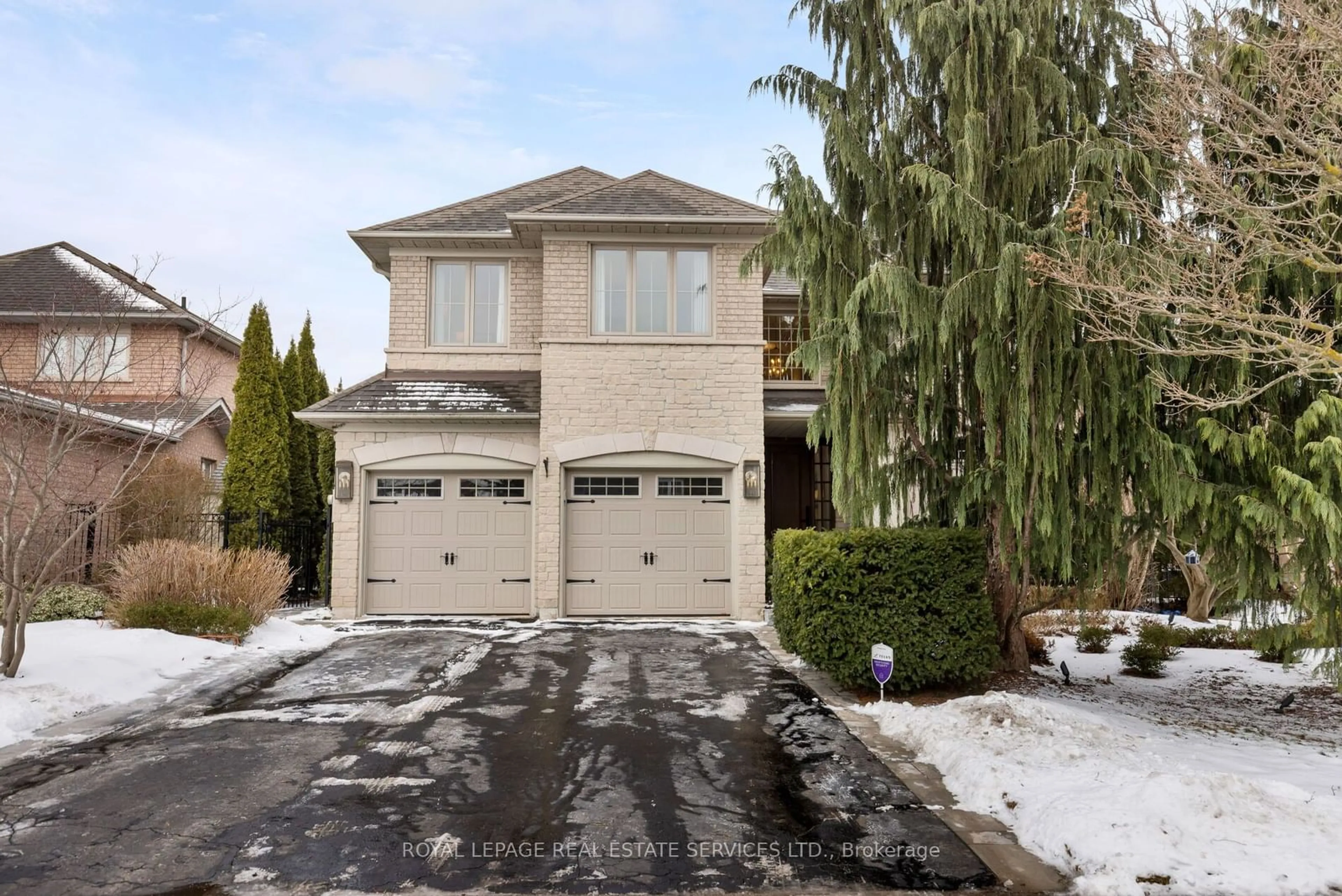 Unknown for 2224 Carpenters Circ, Oakville Ontario L6M 3C5