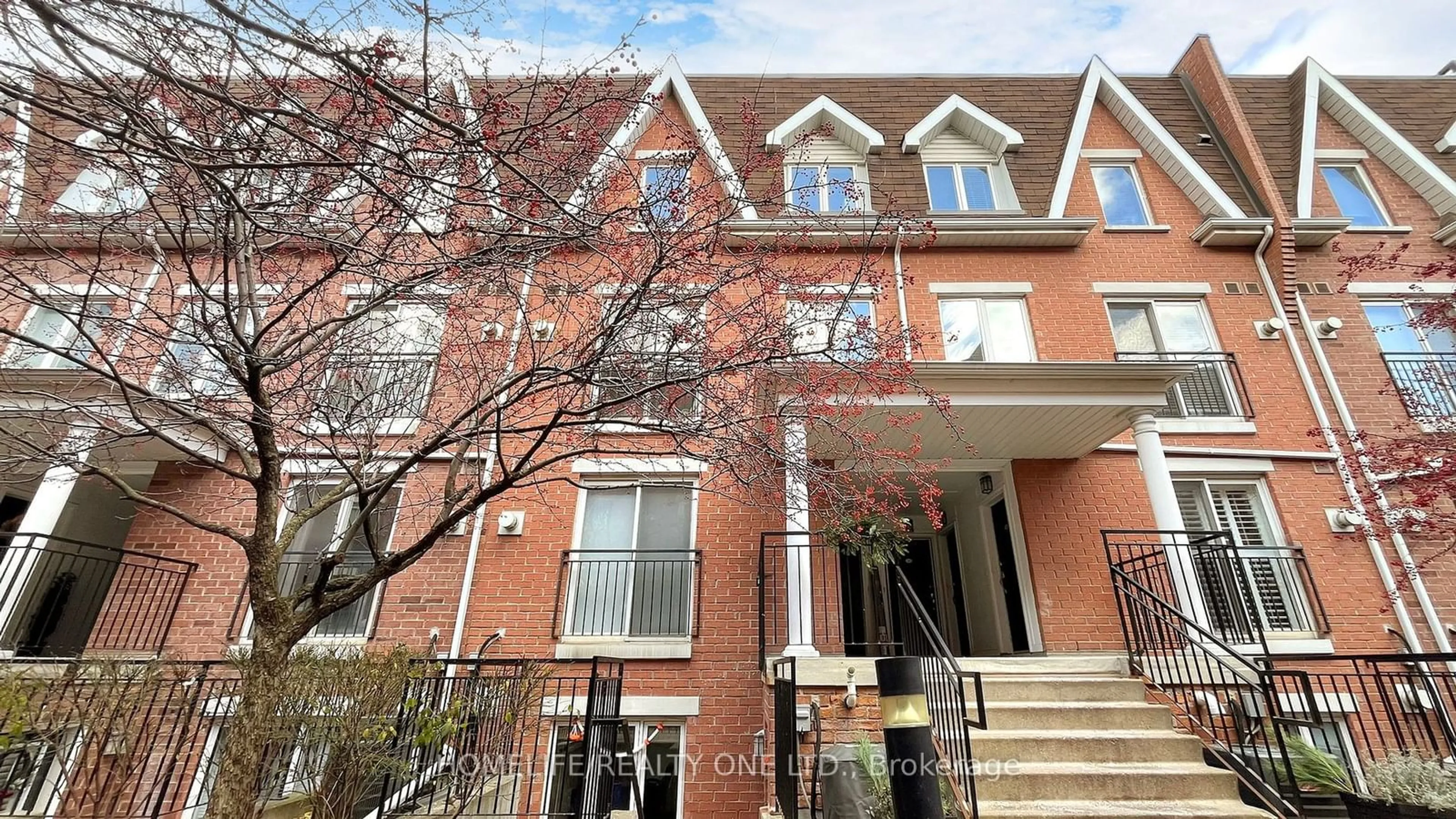 Home with brick exterior material, street for 18 Laidlaw St #1019, Toronto Ontario M6K 1X2