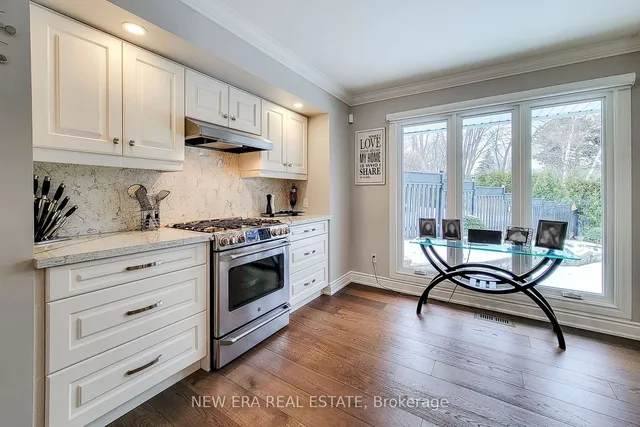Additional property image - 2119 Agincourt Cres