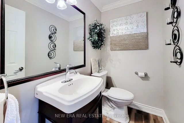Additional property image - 2119 Agincourt Cres
