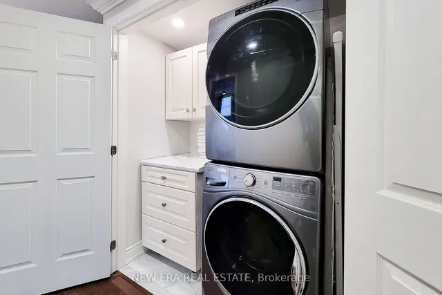 Additional property image - 2119 Agincourt Cres