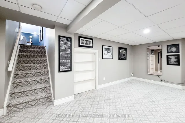 Additional property image - 2119 Agincourt Cres
