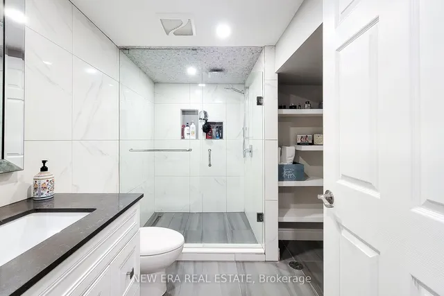 Additional property image - 2119 Agincourt Cres