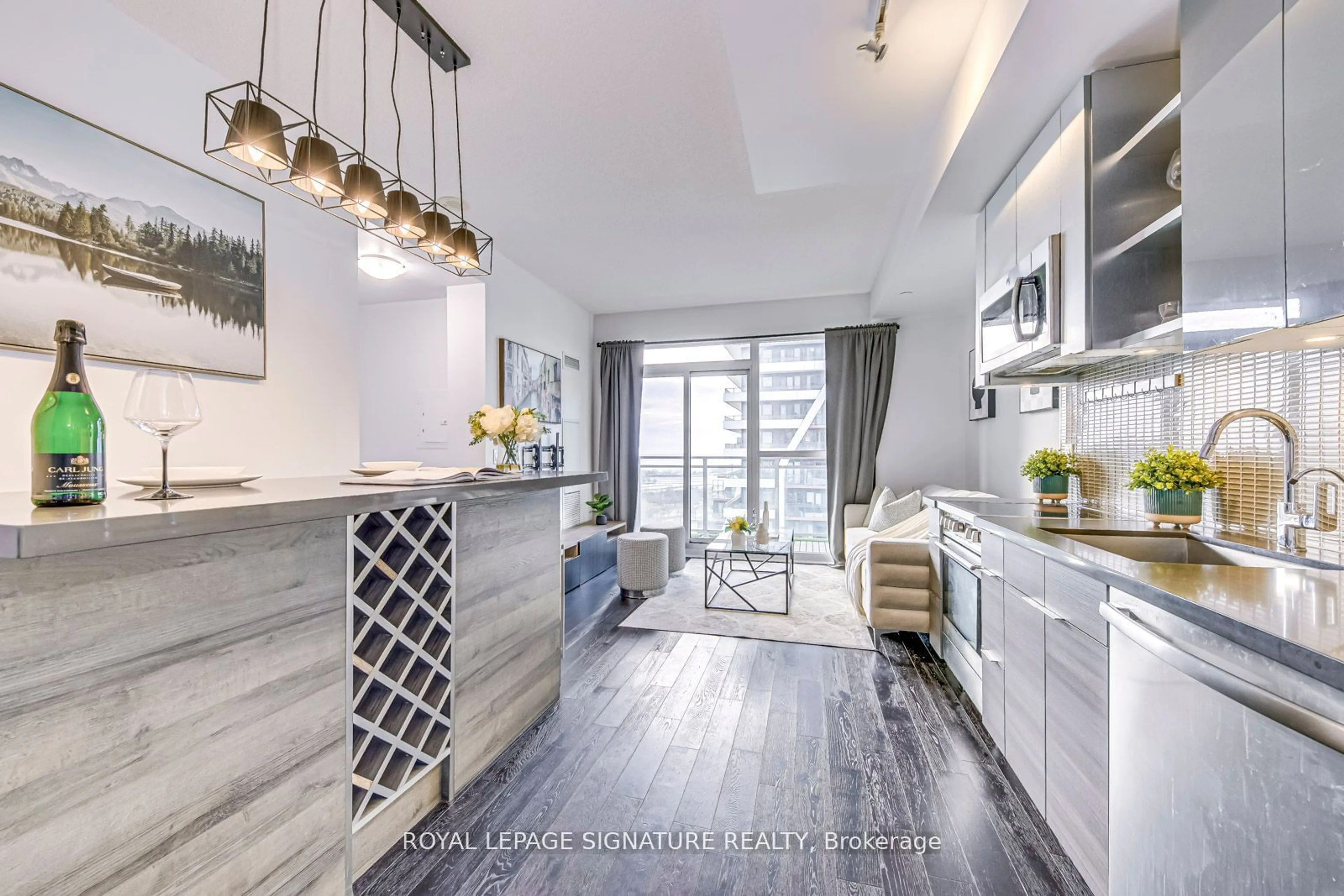 Open concept kitchen, ceramic/tile floor for 33 Shore Breeze Dr #1502, Toronto Ontario M8V 1A1