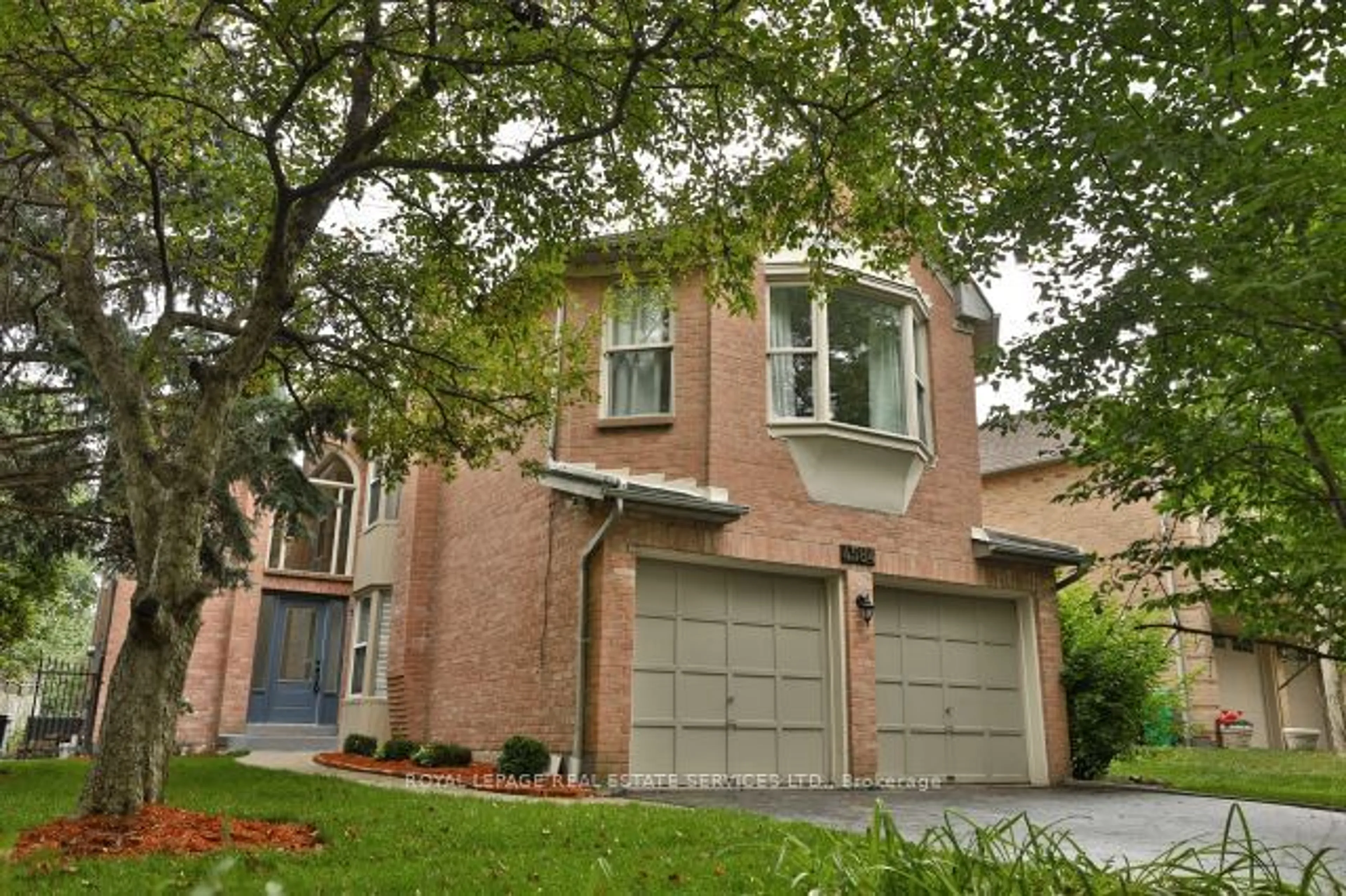 Home with brick exterior material, street for 4584 Glastonbury Pl, Mississauga Ontario L5M 3L6