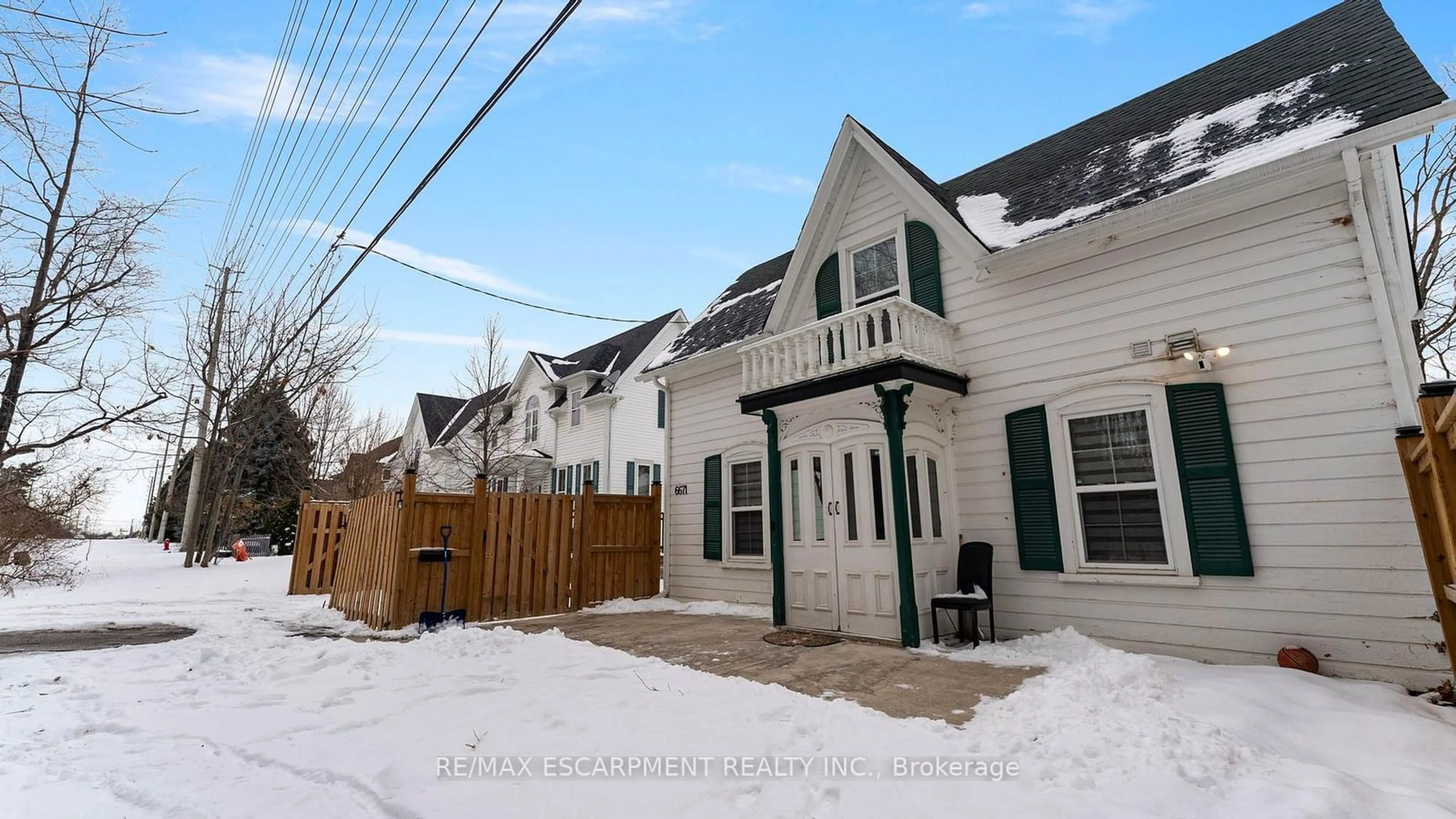 Patio, street for 6671 Ninth Line, Mississauga Ontario L5N 7C1