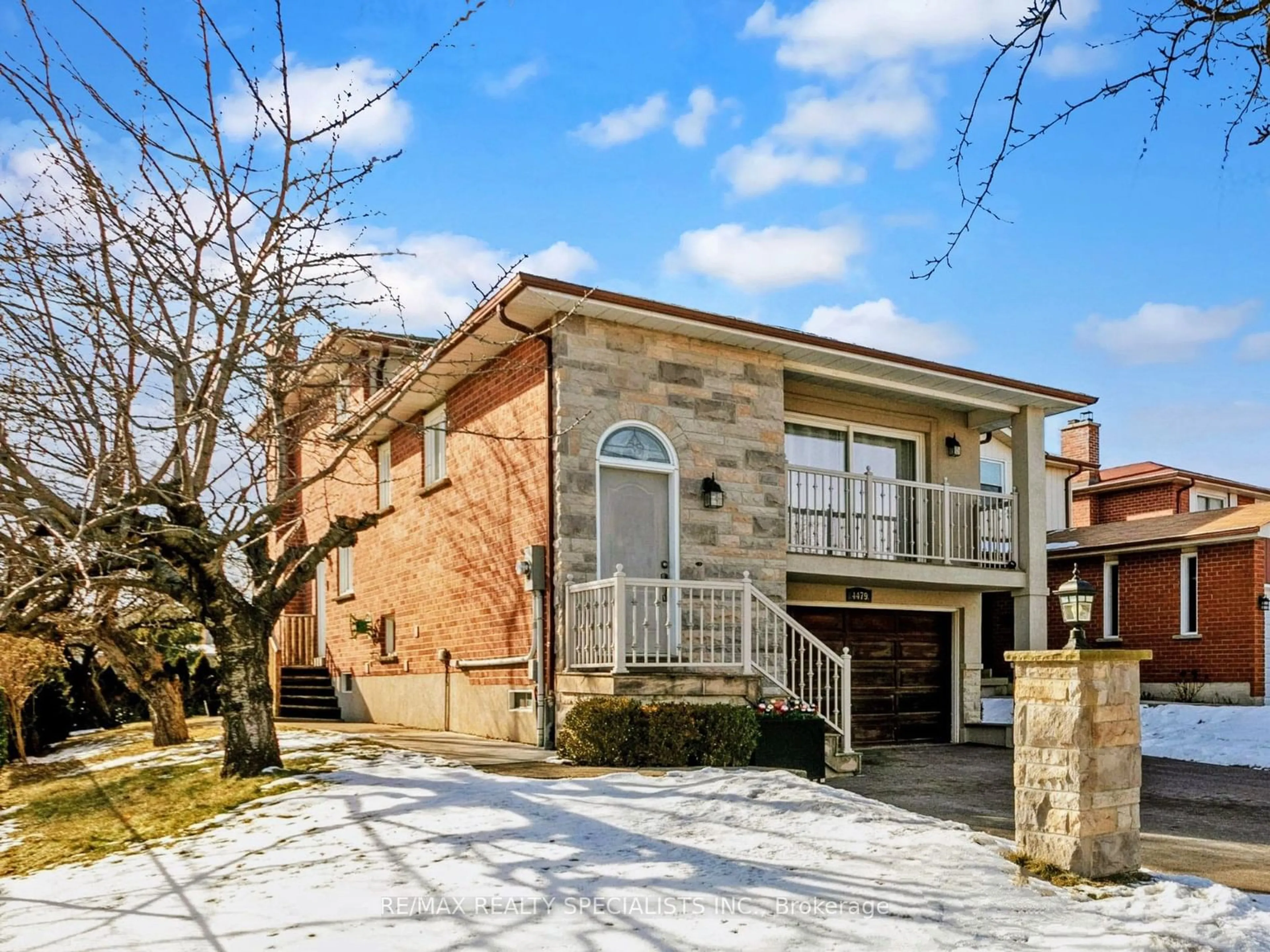 Home with brick exterior material, street for 4479 Shelby Cres, Mississauga Ontario L4W 3Y9