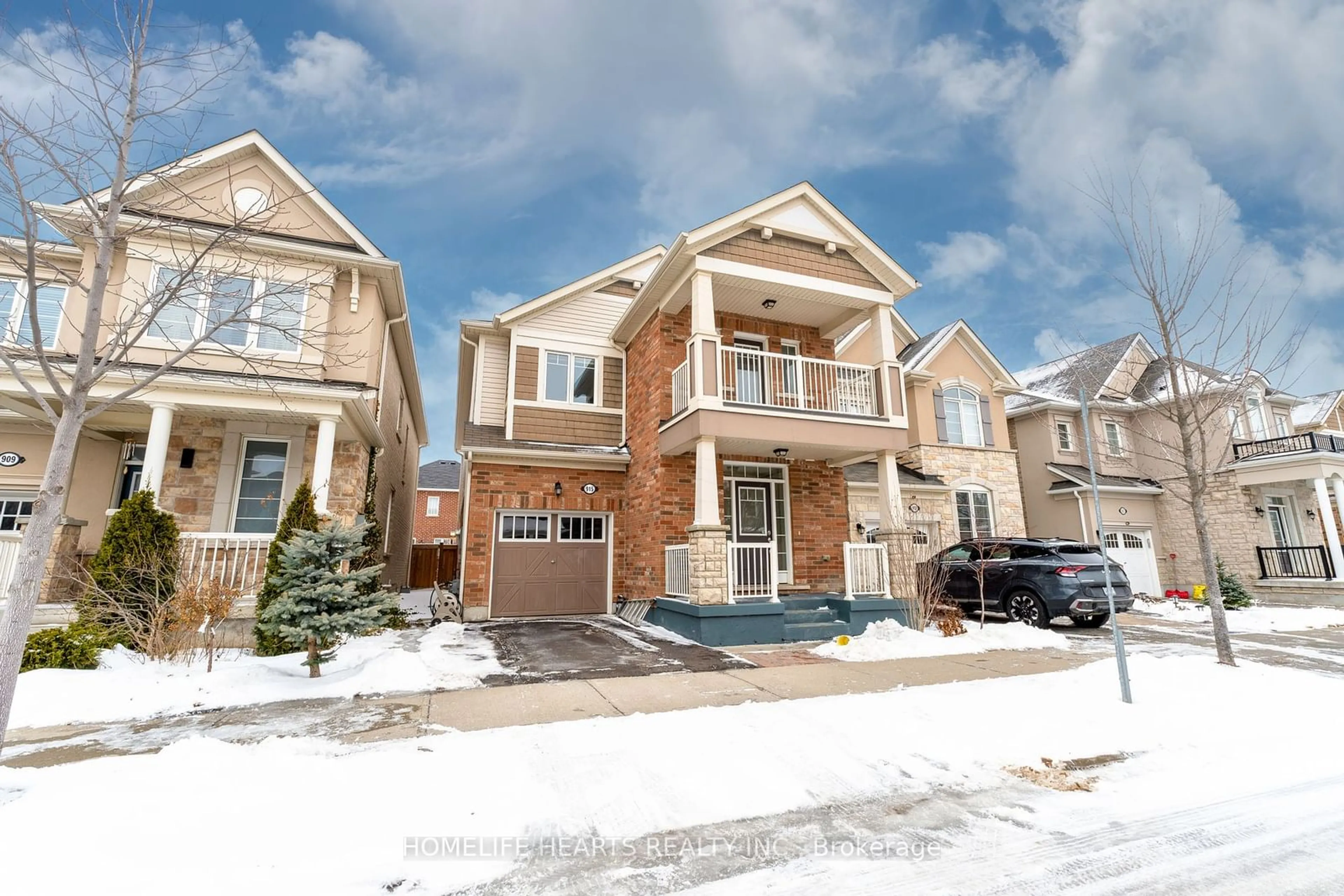 Home with brick exterior material, street for 915 Penson Cres, Milton Ontario L9T 8Z8