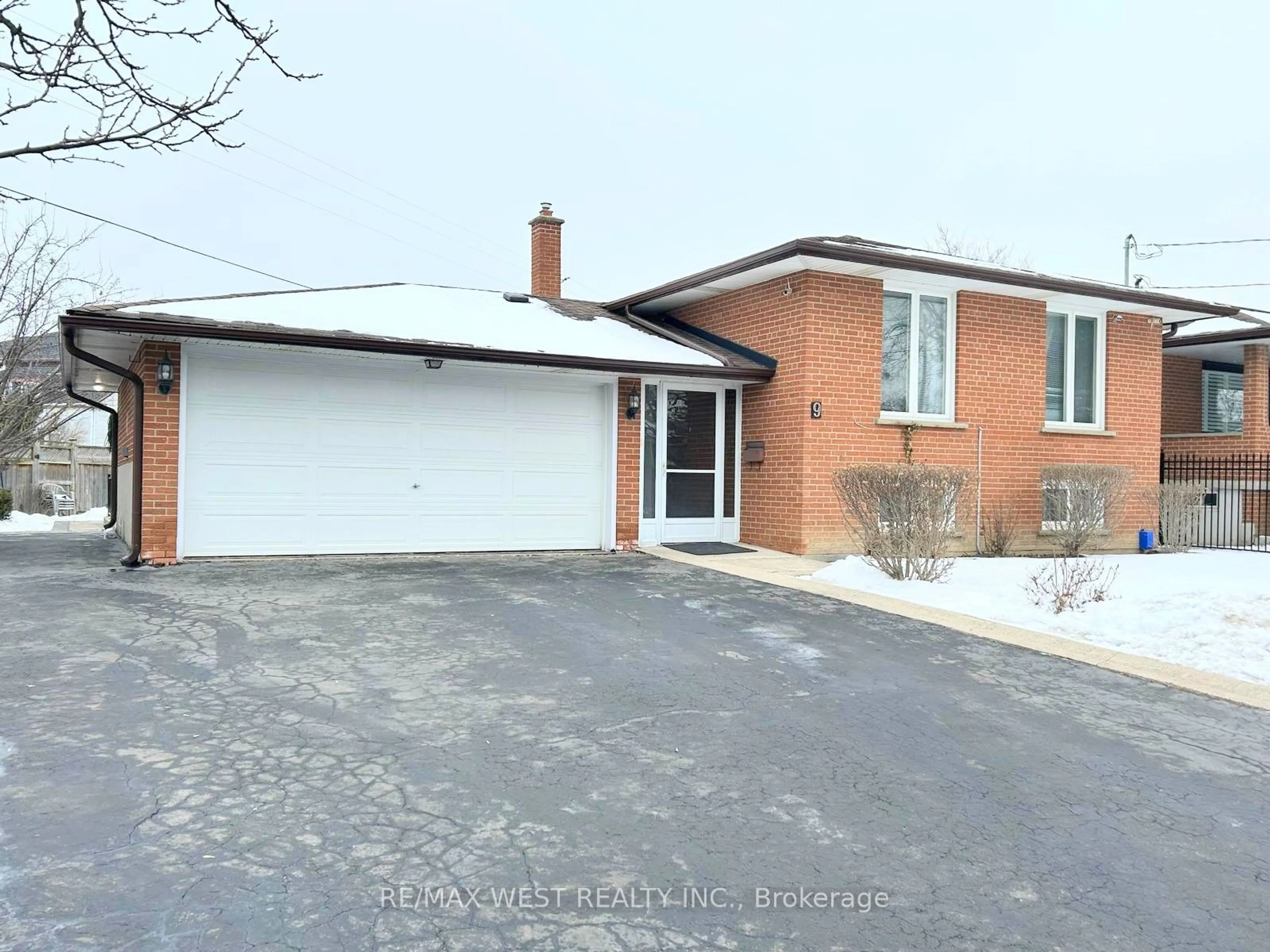 Home with brick exterior material, street for 9 Sledman St, Mississauga Ontario L4T 1K4