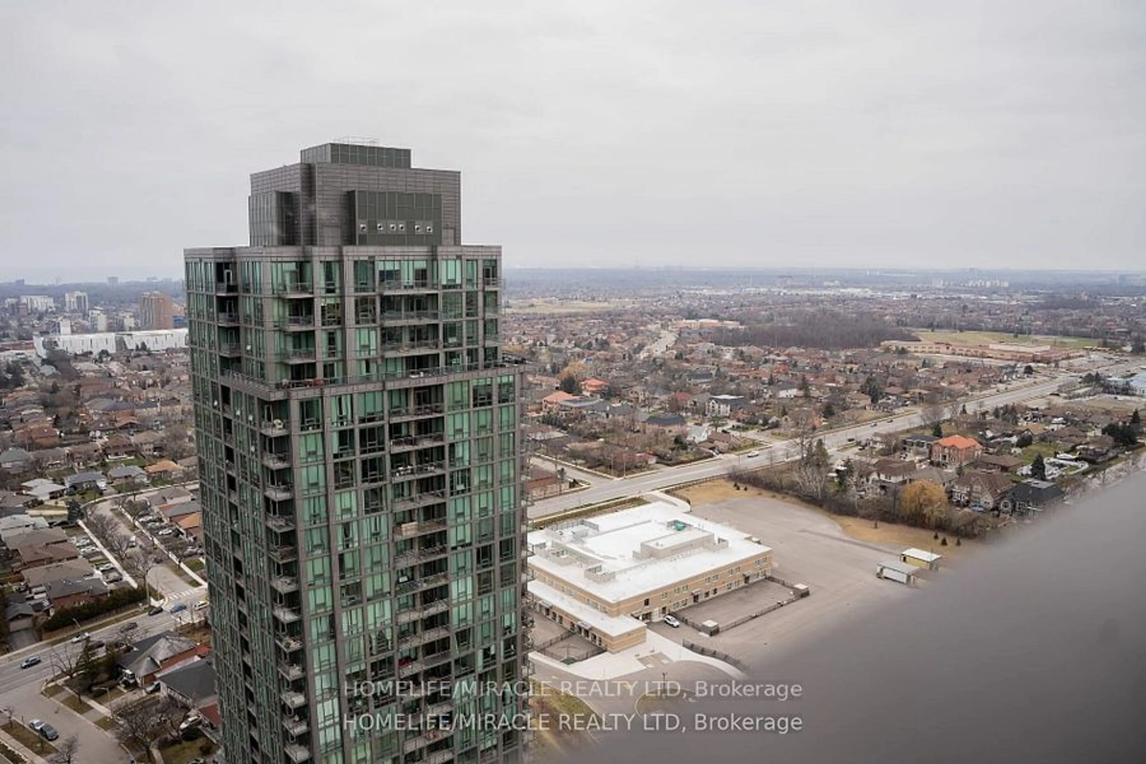 A pic from outside/outdoor area/front of a property/back of a property/a pic from drone, water/lake/river/ocean view for 36 Elm Dr #3207, Mississauga Ontario L5B 0N3